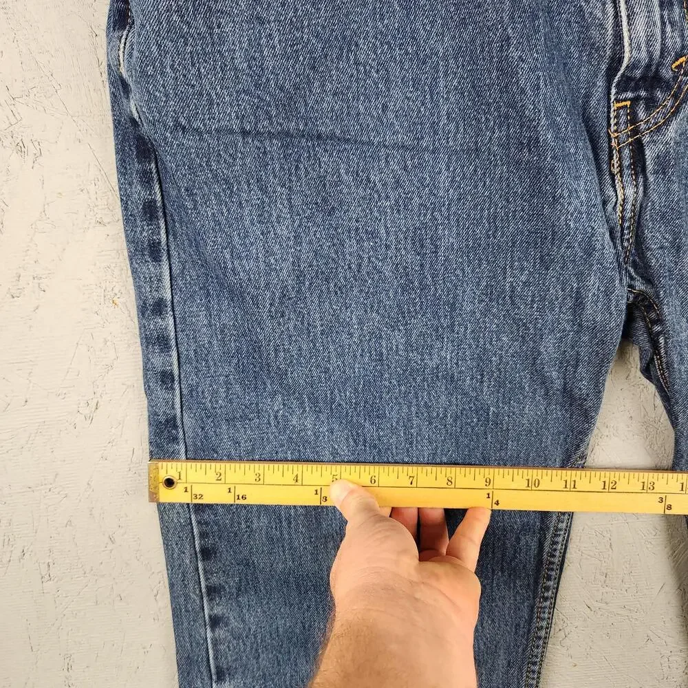 Levis measurements photos